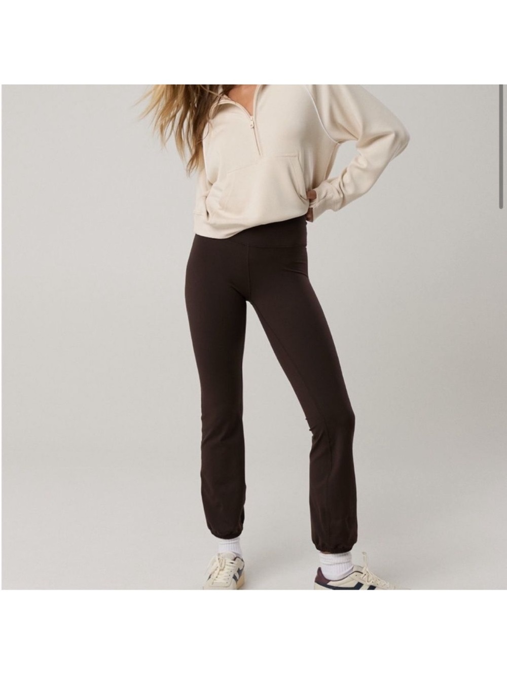 Aerie The Hugger High
Waisted Cinch Pant - M